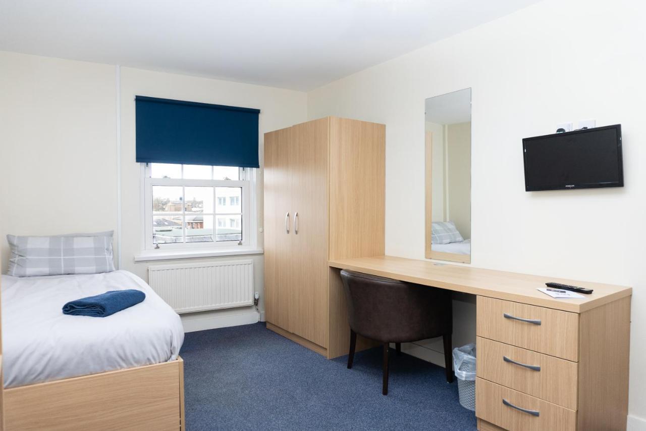 Spa Court Cheltenham Kültér fotó